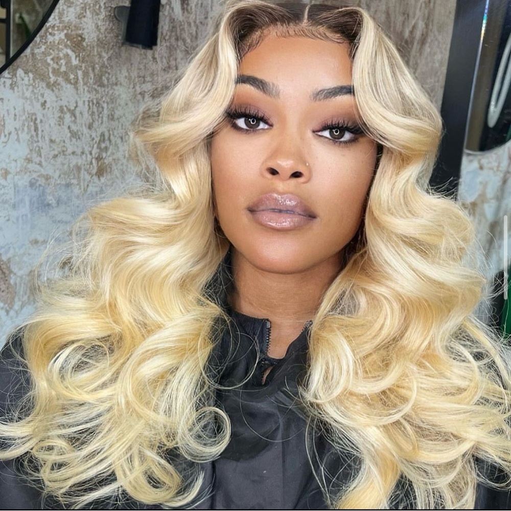 Meet your Posher, Taiya Dee